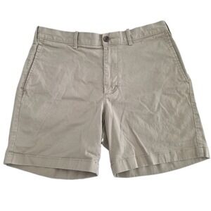 J.Crew Men's Medium Color Khaki  Shorts 7" Inseam Size 33 EUC